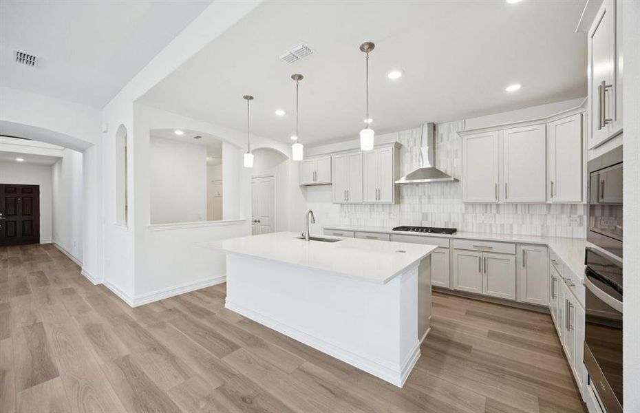 Pendant and recessed lighting Pendant and recessed lighting