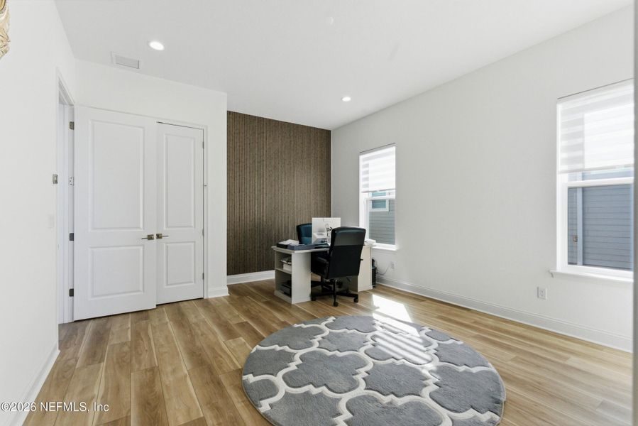 Image 54 of a home in Middlebourne.