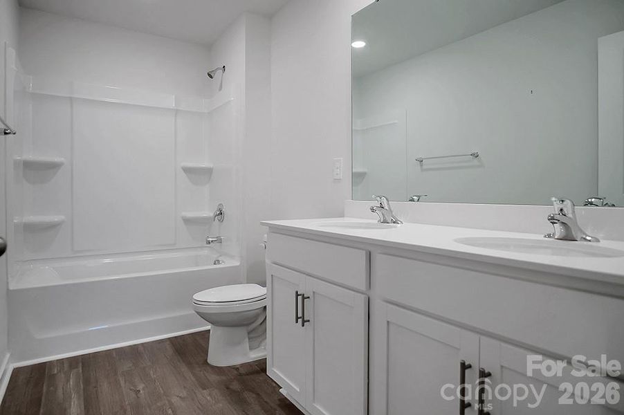 Furnished interior view inside a new home in , Kings Mountain (Image 14).