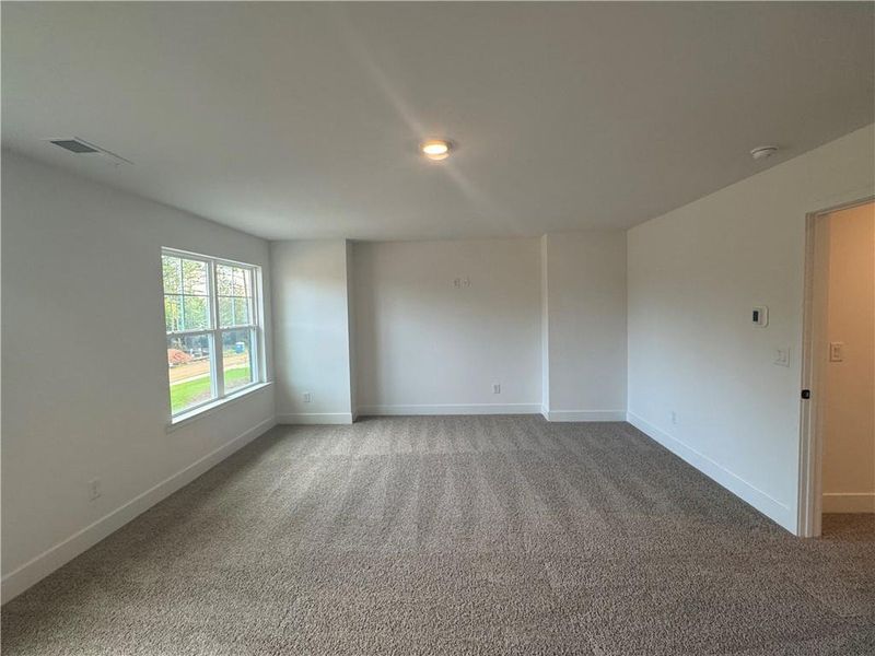 Spacious, unfurnished interior of a new home in The Fields of Walnut Creek, Pendergrass (Image 36).