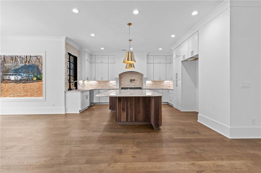 Furnished interior view inside a new home in , Lawrenceville (Image 9).