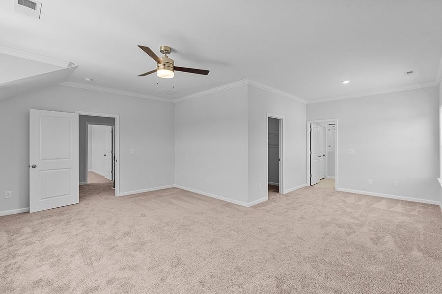 Spacious, unfurnished interior of a new home in Lilah Grove, Summerfield (Image 31).