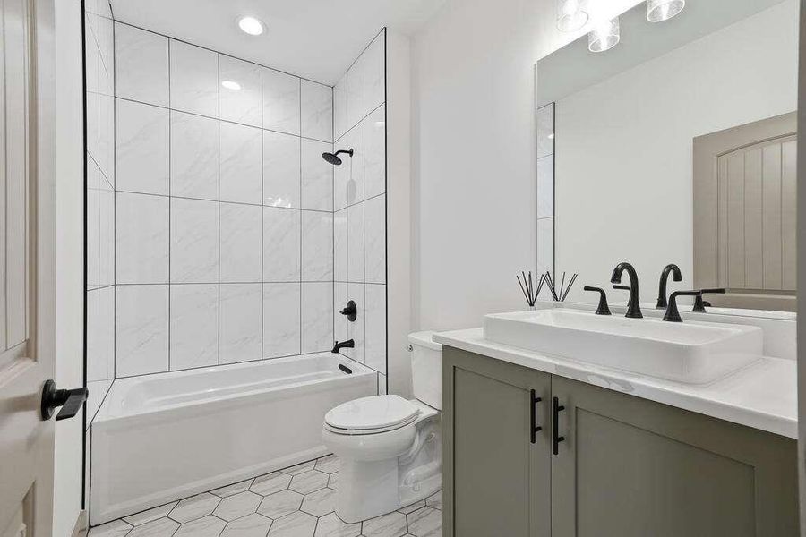 Furnished interior view inside a new home in , Ellijay (Image 5).