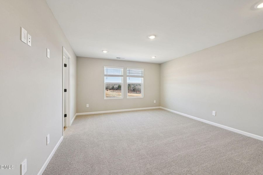 25-web-or-mls-Raleigh - Watkins Glen - 3