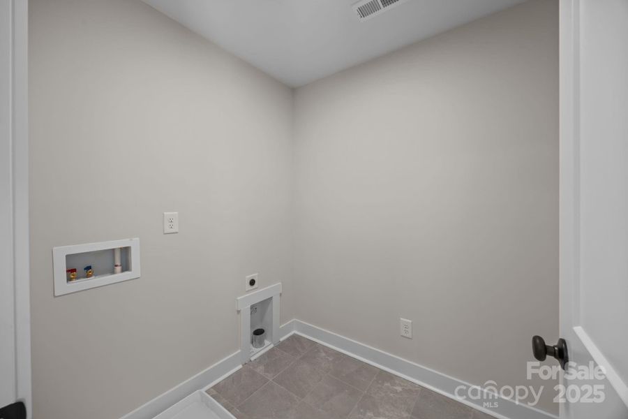 Spacious, unfurnished interior of a new home in , Gastonia (Image 22).