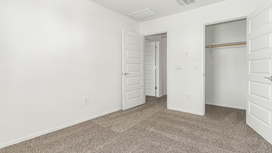 Spacious, unfurnished interior of a new home in Blackhawk, Tucson (Image 31).