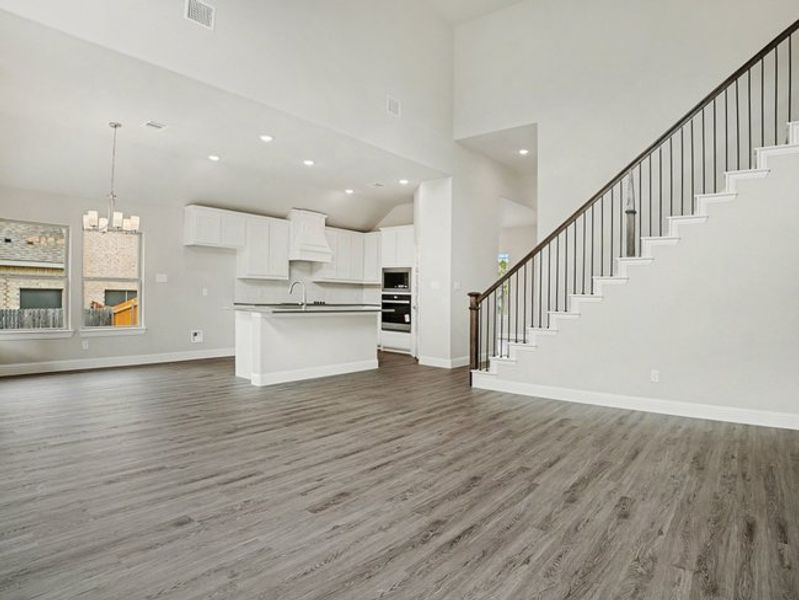 Spacious, unfurnished interior of a new home in Cole Crossing Estates, DeSoto (Image 18).