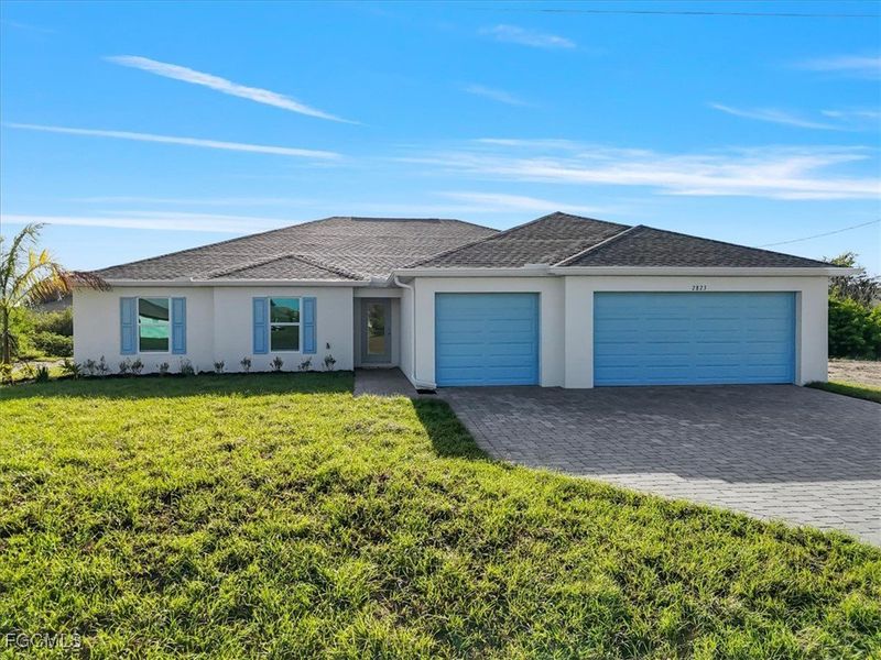 Exterior details and patio area of a home in Cape Coral, Cape Coral (Image 20).