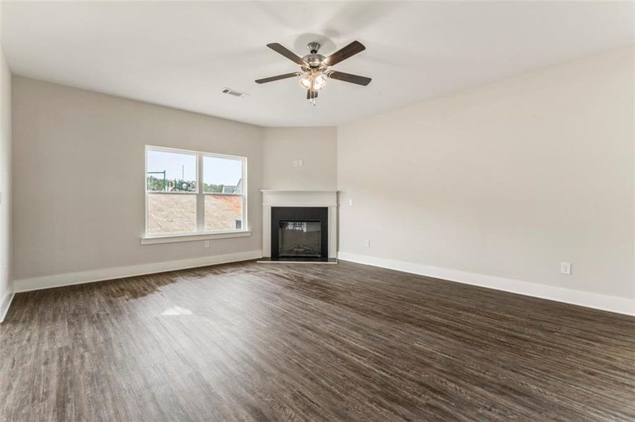 Spacious, unfurnished interior of a new home in , Hampton (Image 15).