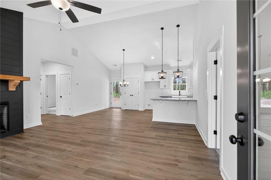 Spacious, unfurnished interior of a new home in , Cedartown (Image 16).
