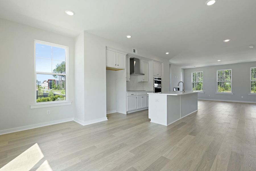 Spacious, unfurnished interior of a new home in Nexton, Summerville (Image 44).