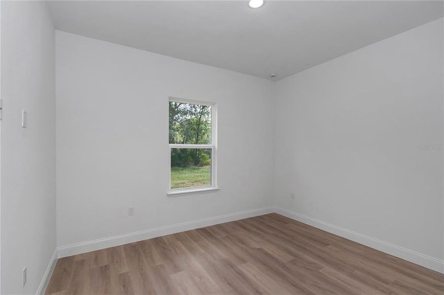 Spacious, unfurnished interior of a new home in , Citrus Springs (Image 34).