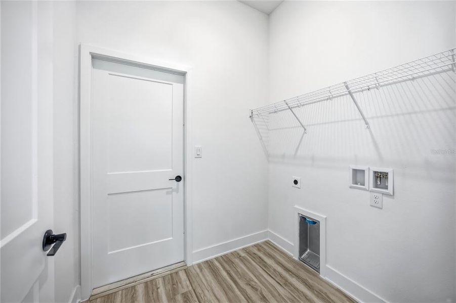 Spacious, unfurnished interior of a new home in Briarwood, Alachua (Image 24).