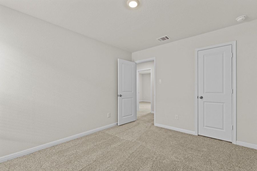 Spacious, unfurnished interior of a new home in Whisper South, San Marcos (Image 31).