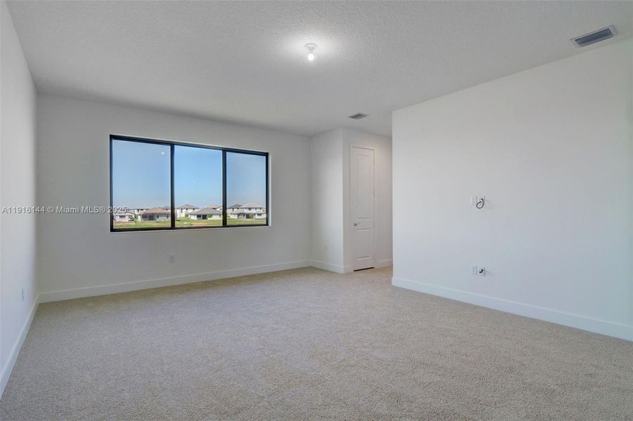 Spacious, unfurnished interior of a new home in , Ave Maria (Image 40).