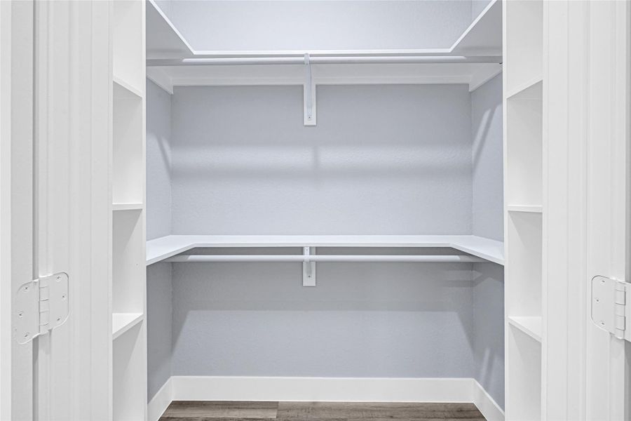 Spacious, unfurnished interior of a new home in , Houston (Image 23).