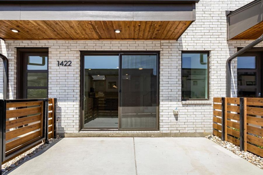 005-1422AzaleaDrive-Melissa-TX-75454-Patio.jpg-FULL