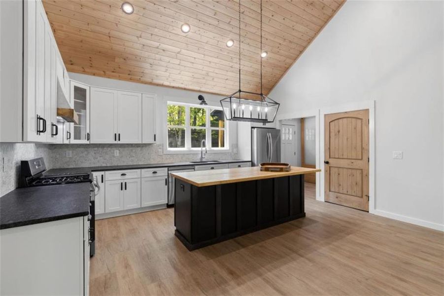 Furnished interior view inside a new home in , Ellijay (Image 9).