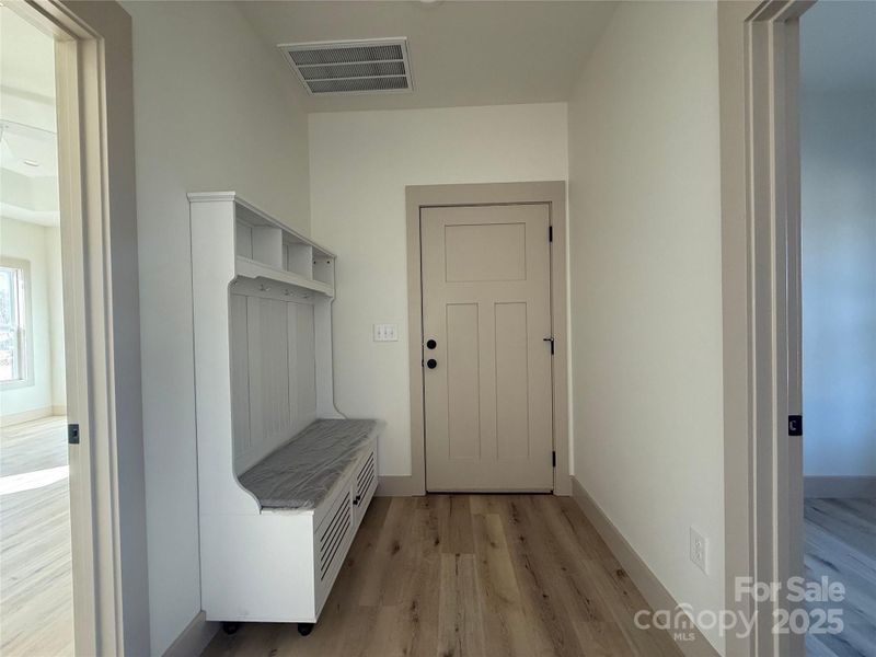 Image 28 of a home in .