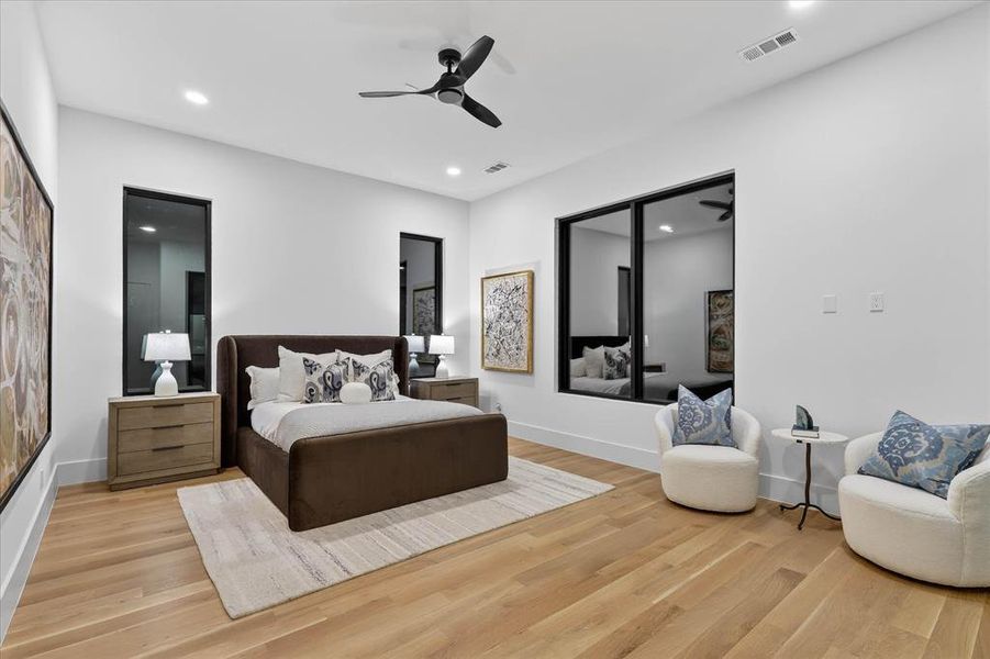 Furnished interior view inside a new home in , Dallas (Image 13).