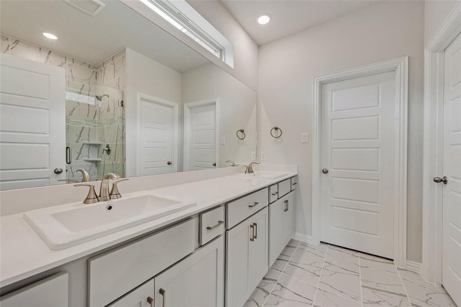 Furnished interior view inside a new home in Villages of Hurricane Creek, Anna (Image 6). Furnished interior view inside a new home in Villages of Hurricane Creek, Anna (Image 6).