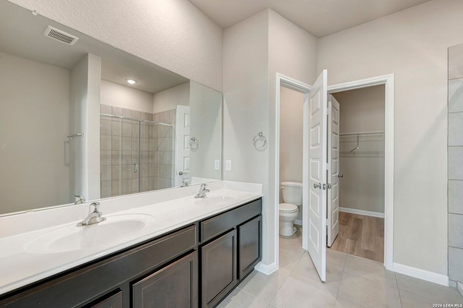 Furnished interior view inside a new home in Mesquite Ridge, San Antonio (Image 14).