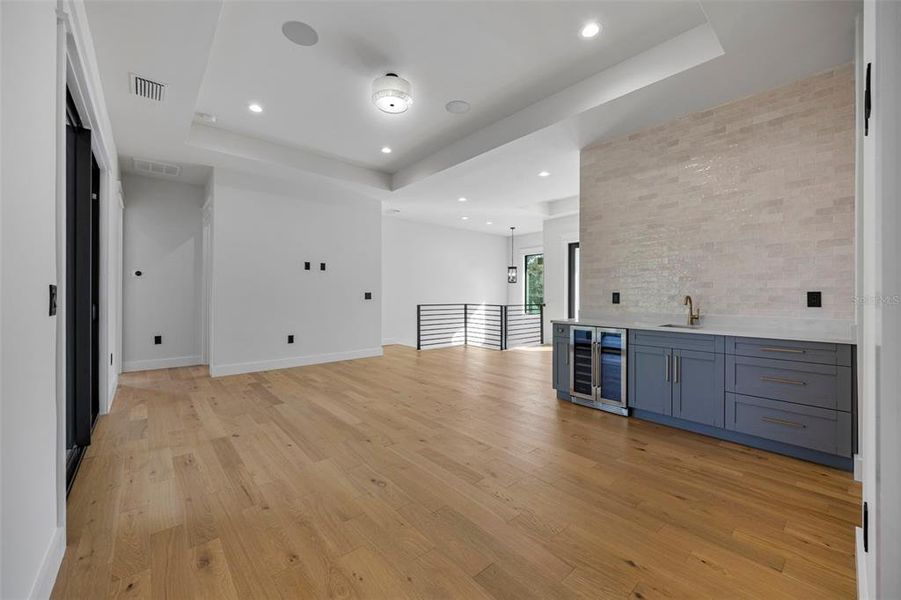 Spacious, unfurnished interior of a new home in , Tampa (Image 70). Spacious, unfurnished interior of a new home in , Tampa (Image 70).