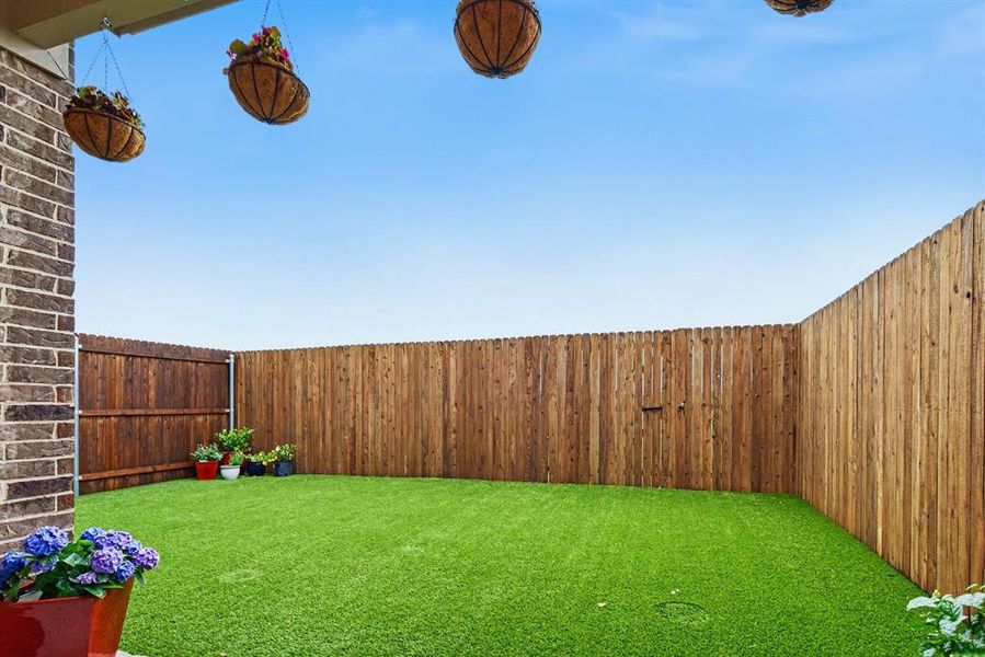 Exterior details and patio area of a home in , Anna (Image 3).