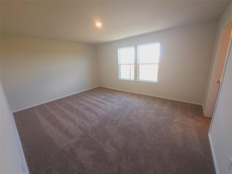 Spacious, unfurnished interior of a new home in Sunfield, Buda (Image 12). Spacious, unfurnished interior of a new home in Sunfield, Buda (Image 12).