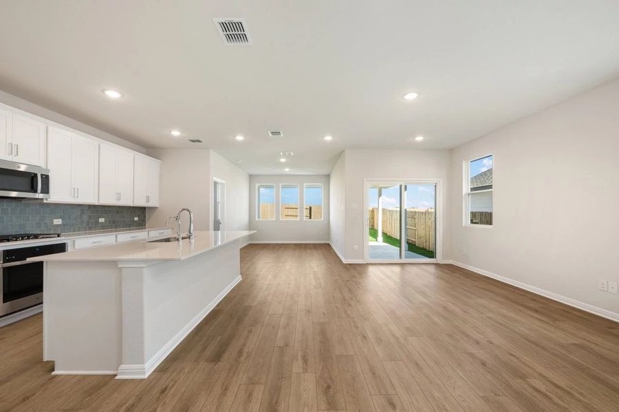 Furnished interior view inside a new home in Patterson Ranch, Georgetown (Image 5).