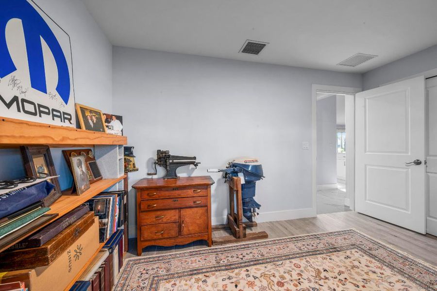 MK4583SWBradburyStreet-27 MK4583SWBradburyStreet-27