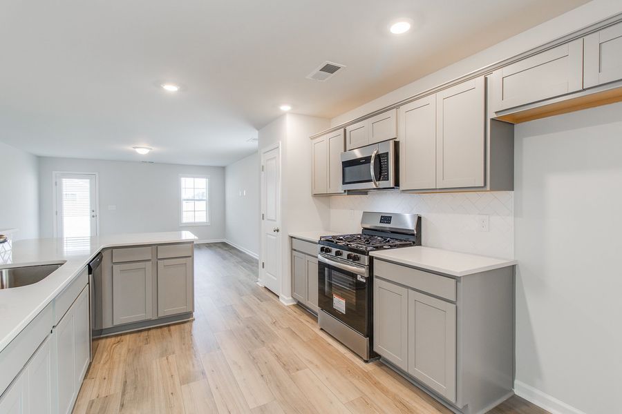 Furnished interior view inside a new home in Winston Point, Gilbert (Image 6). Furnished interior view inside a new home in Winston Point, Gilbert (Image 6).