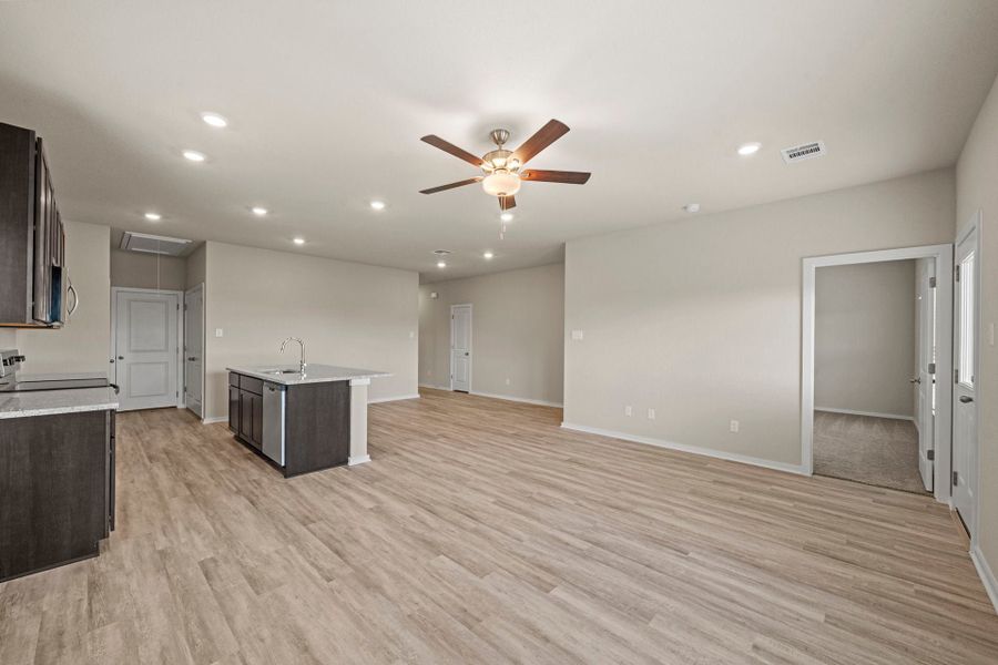 New Home in Taylor, TX.  - Slide 19