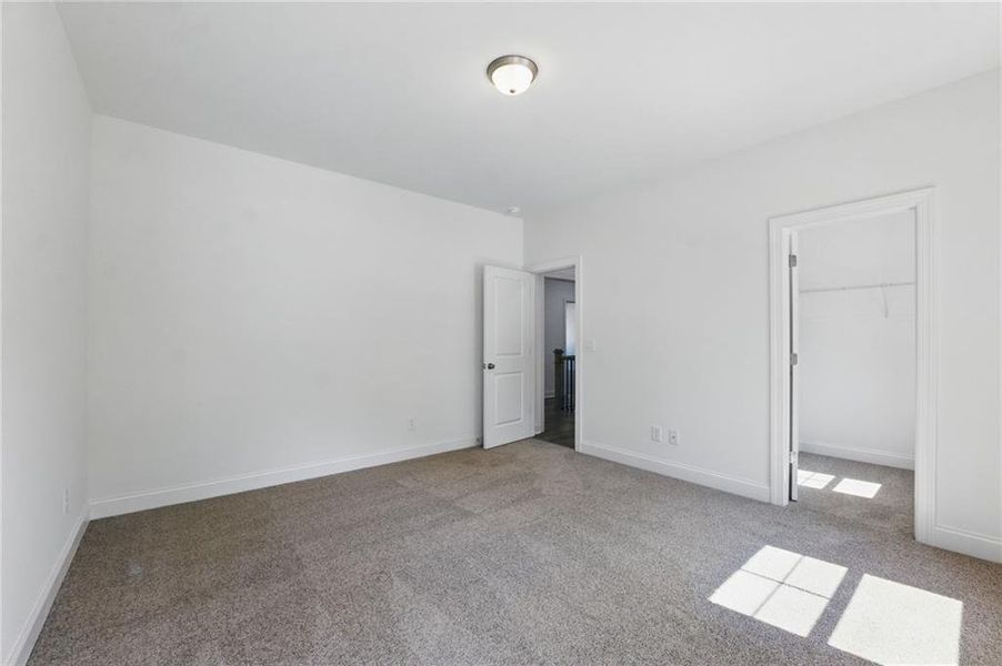 Spacious, unfurnished interior of a new home in , Buford (Image 38).