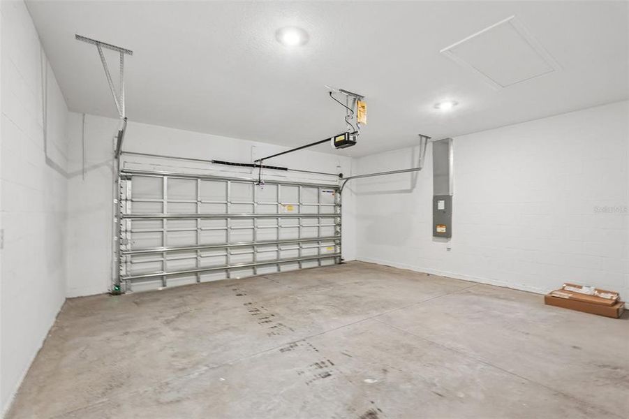 Spacious, unfurnished interior of a new home in Tiburon, Nokomis (Image 19). Spacious, unfurnished interior of a new home in Tiburon, Nokomis (Image 19).