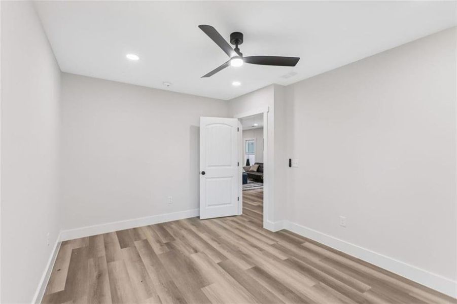 Spacious, unfurnished interior of a new home in , Atlanta (Image 35).