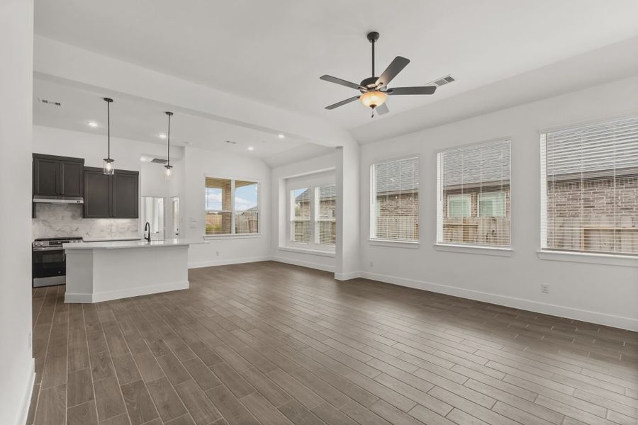 Representative unfurnished interior of a home built from the Rowen by Chesmar Homes in Brookewater 45's, Rosenberg (Image 27).