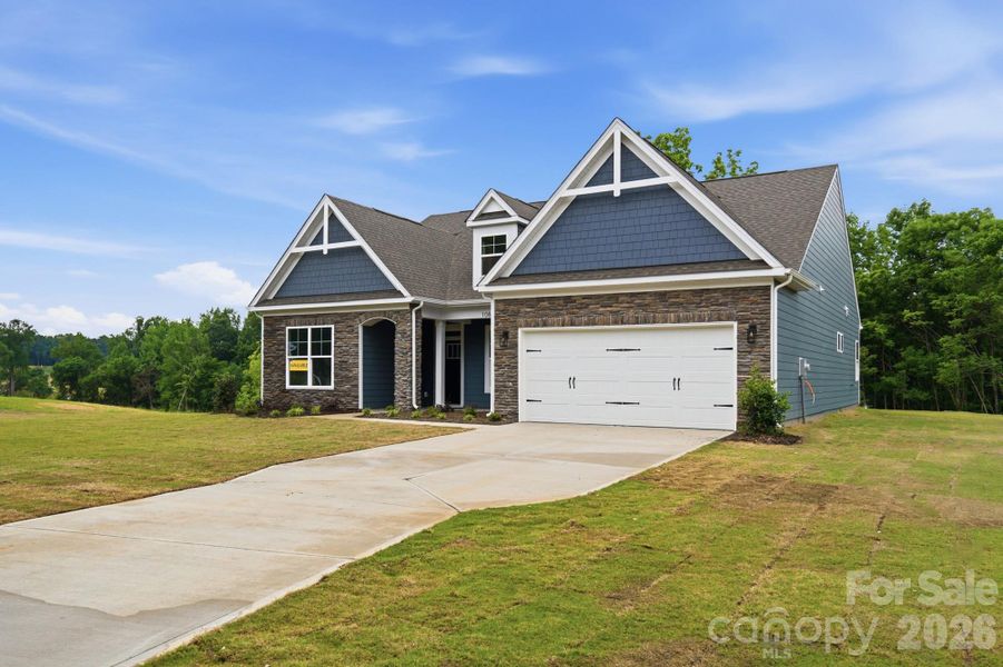 Homesite 57 features a Caldwell F floorplan