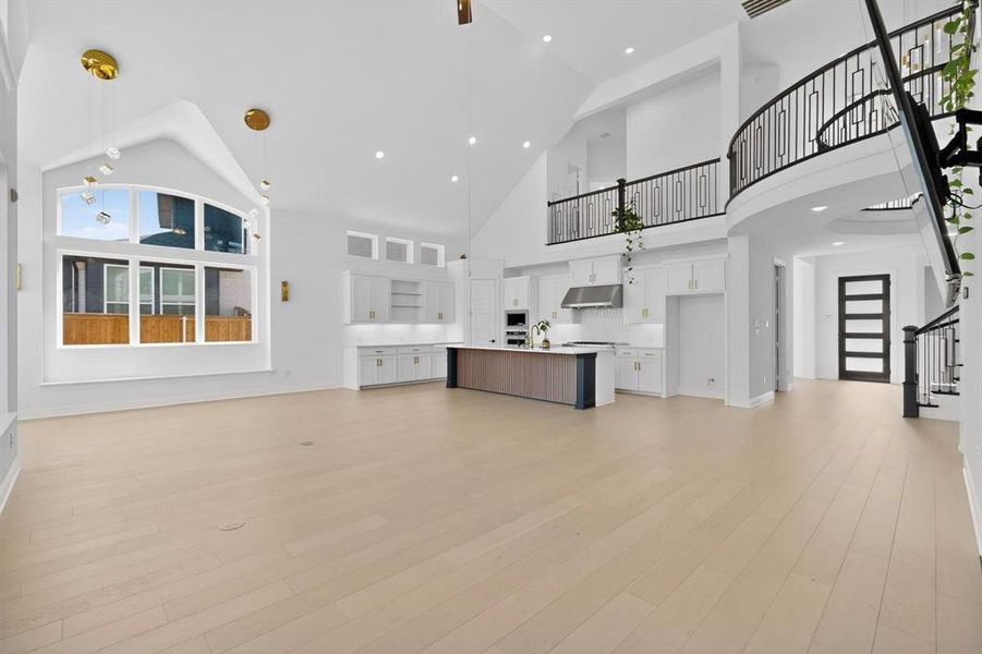 Spacious, unfurnished interior of a new home in , Prosper (Image 35).