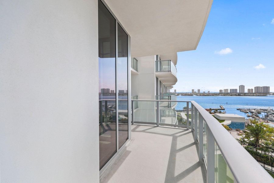 Owner's Suite Terrace Owner's Suite Terrace