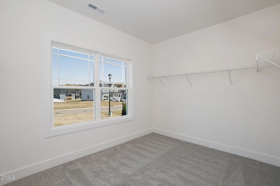 Spacious, unfurnished interior of a new home in Jackson Ridge, Pikeville (Image 19).