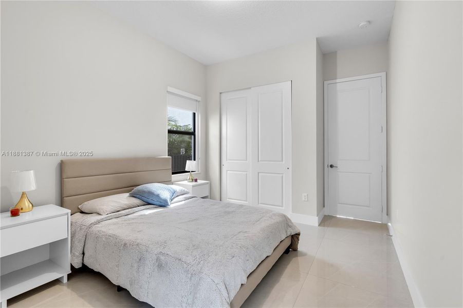 Furnished interior view inside a new home in , Miramar (Image 41).