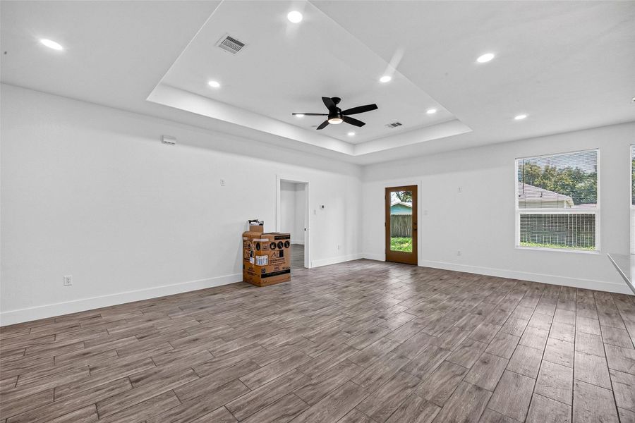 Spacious, unfurnished interior of a new home in , Crosby (Image 30).
