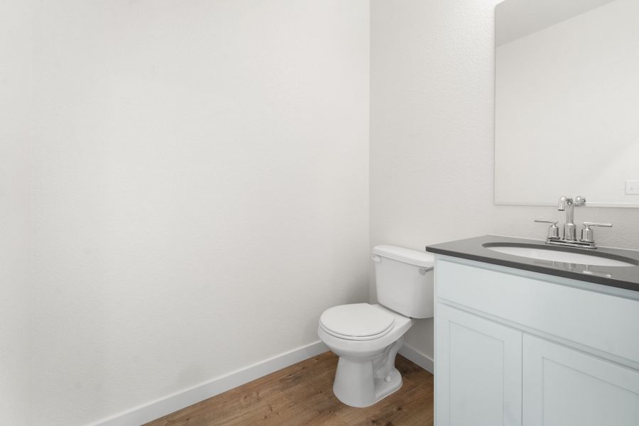 3921 Green Ct - 1/2 Bath
