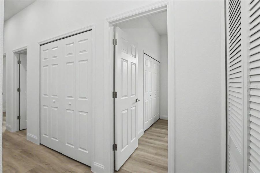 Spacious, unfurnished interior of a new home in , Ocala (Image 39).