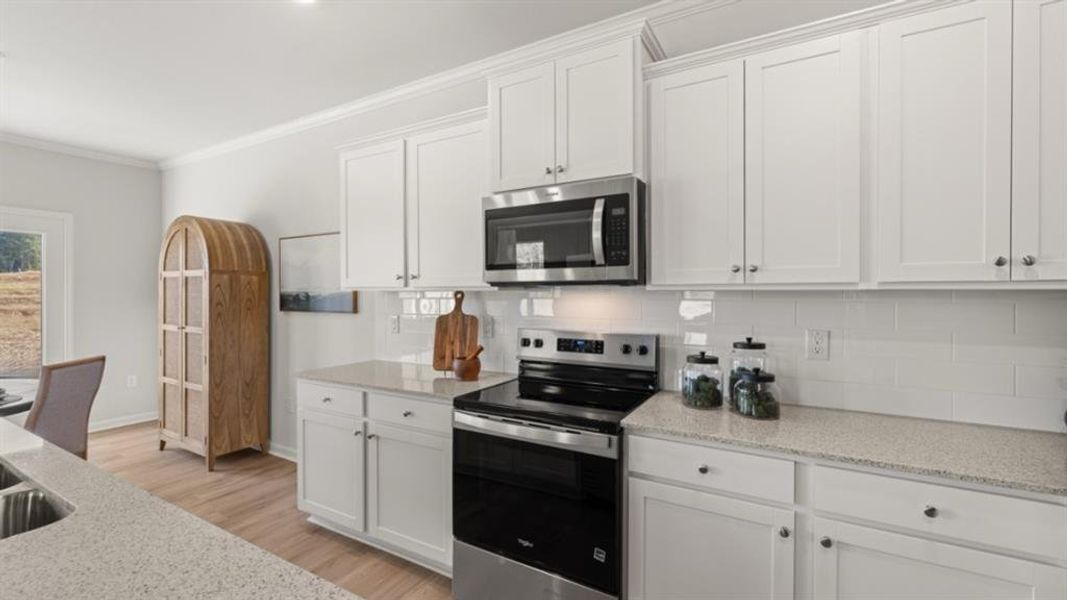 Furnished interior view inside a new home in Oconee Overlook Townhomes, Gainesville (Image 13).