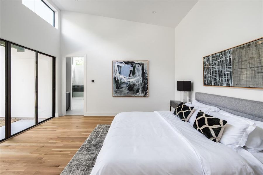 Furnished interior view inside a new home in , Dallas (Image 11).