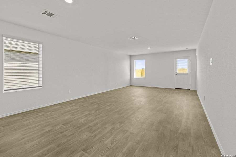 Spacious, unfurnished interior of a new home in Hickory Ridge, Elmendorf (Image 35).