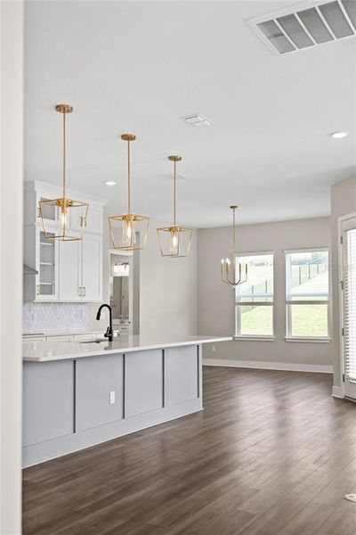 Spacious, unfurnished interior of a new home in , Winter Garden (Image 64).
