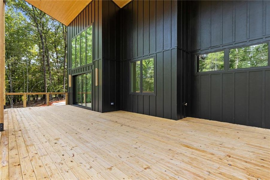 Exterior details and patio area of a home in , Mineral Bluff (Image 12).